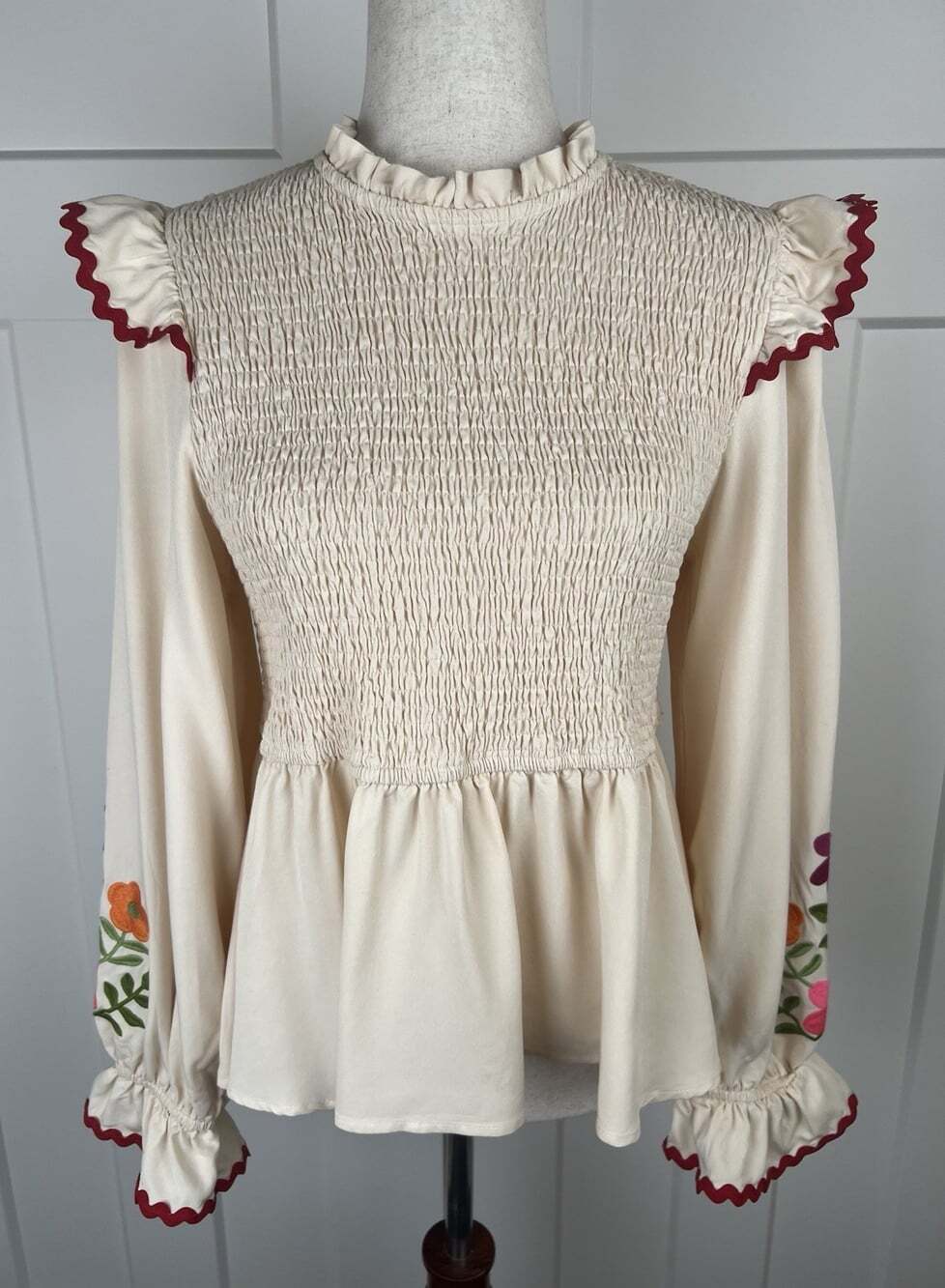 Easel Medium Embroidered Floral Smocked Peplum Blouse Balloon Sleeve Boho